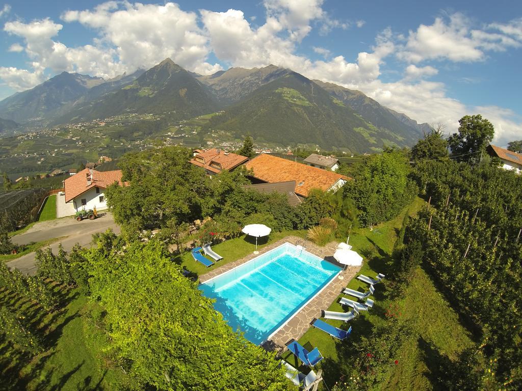 Krebishof Agriturismo Шена Екстер'єр фото