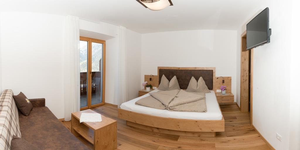 Krebishof Agriturismo Шена Екстер'єр фото
