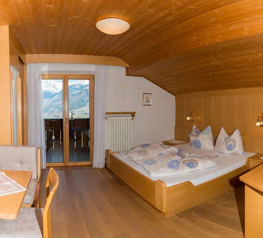 Krebishof Agriturismo Шена Екстер'єр фото