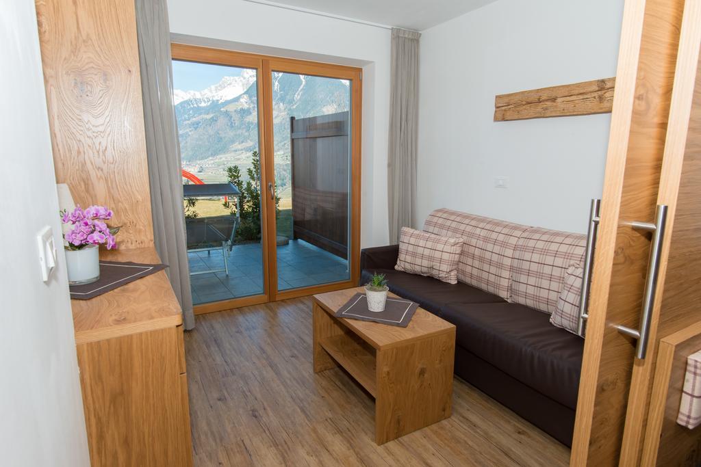Krebishof Agriturismo Шена Екстер'єр фото
